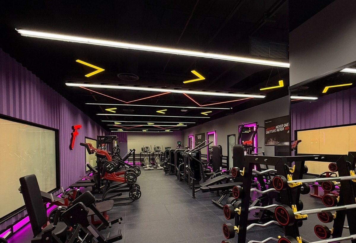 near me gym al rashidiya